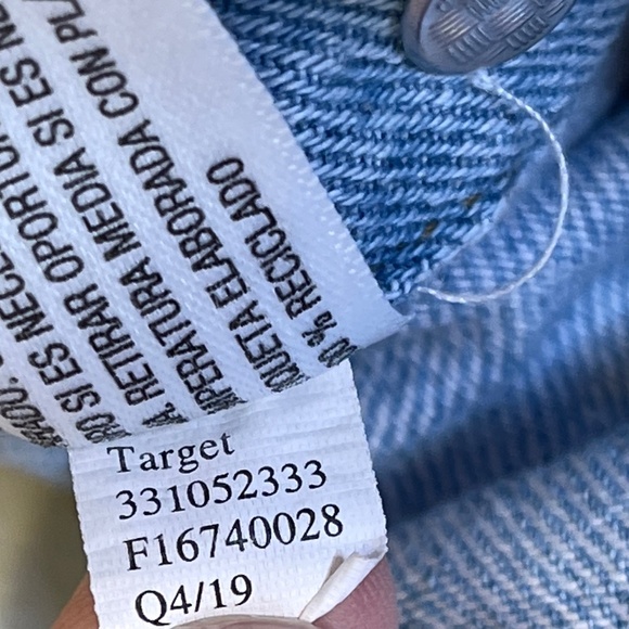 Wild Fable | Factory Distressed Perfect Light Wash Vintage Worn-In Shortalls - Picture 10 of 10